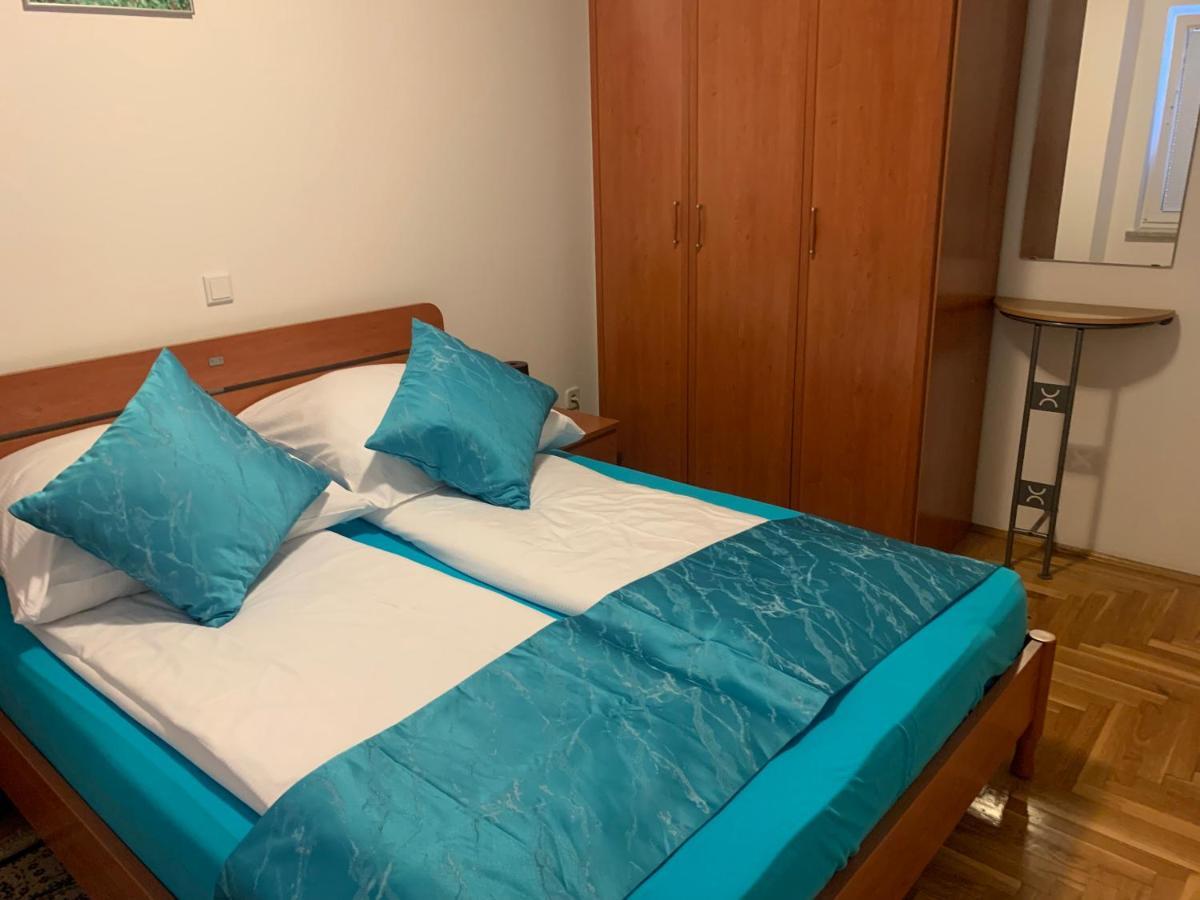 Apartmani Auer Pjescana Uvala Eksteriør bilde
