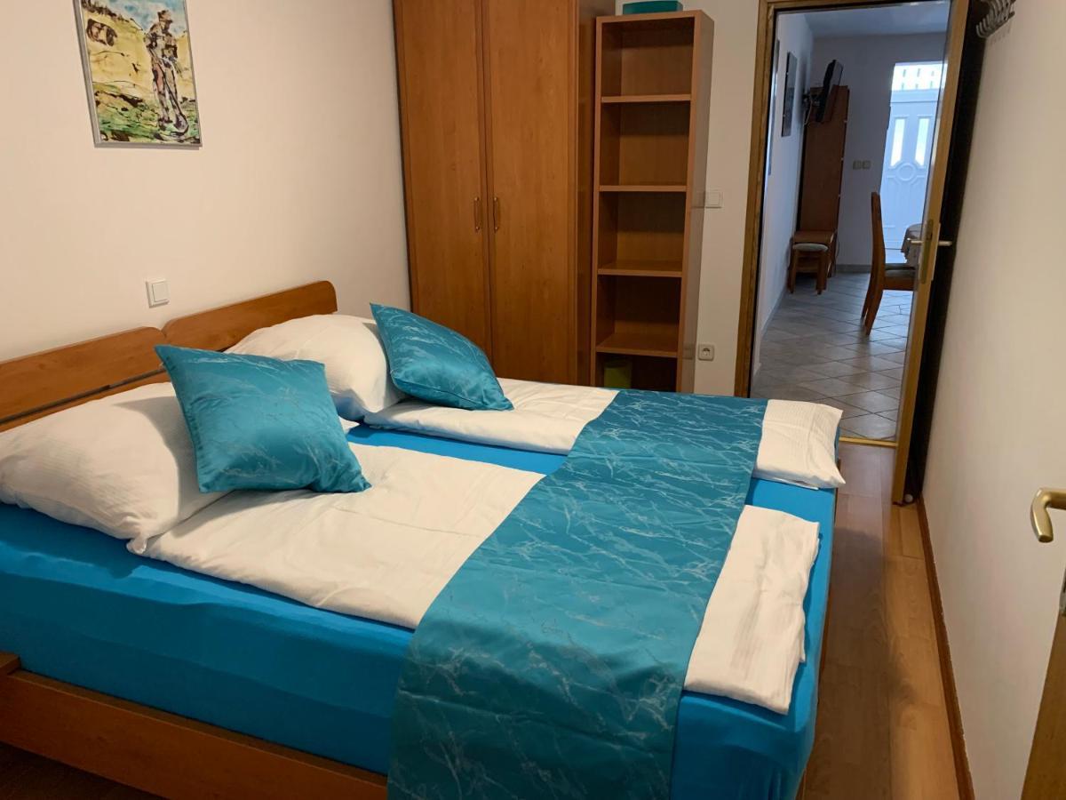 Apartmani Auer Pjescana Uvala Eksteriør bilde