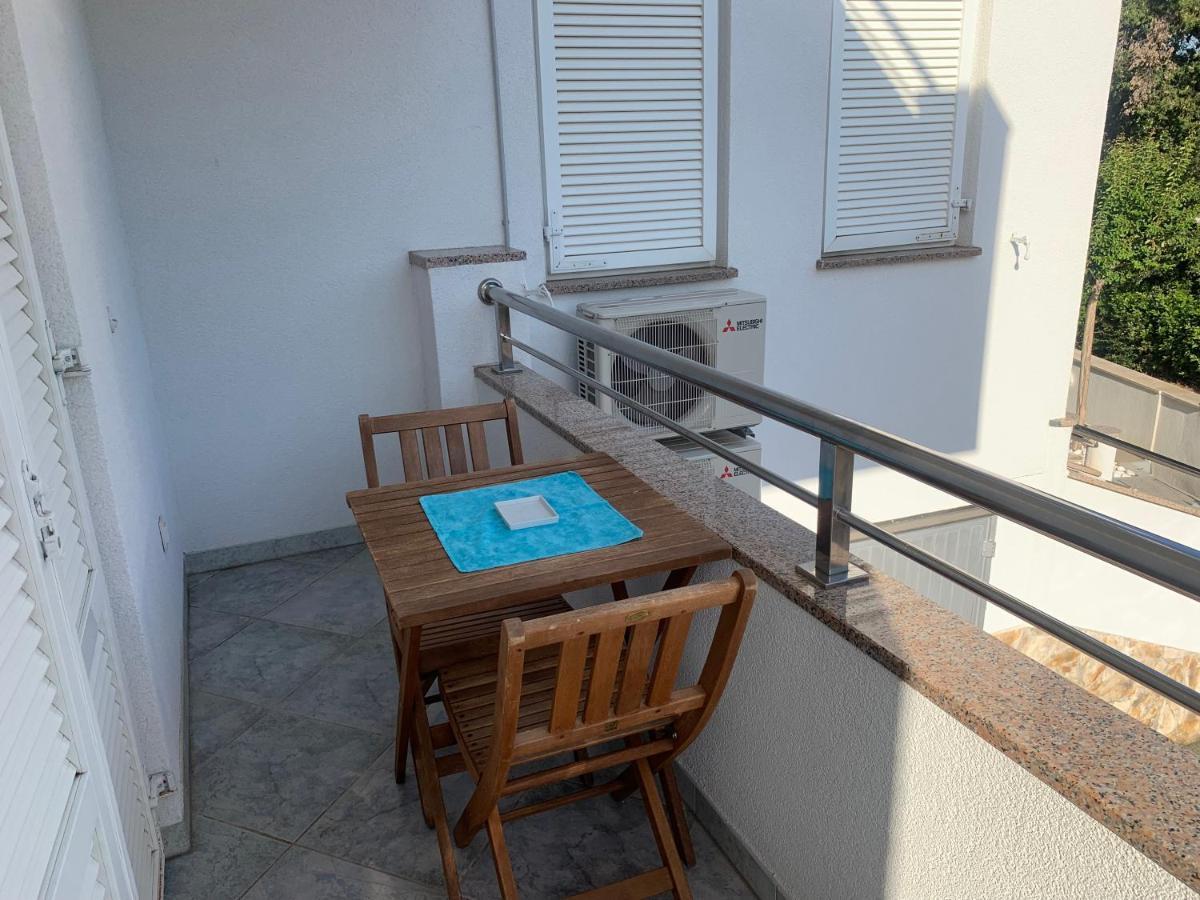 Apartmani Auer Pjescana Uvala Eksteriør bilde