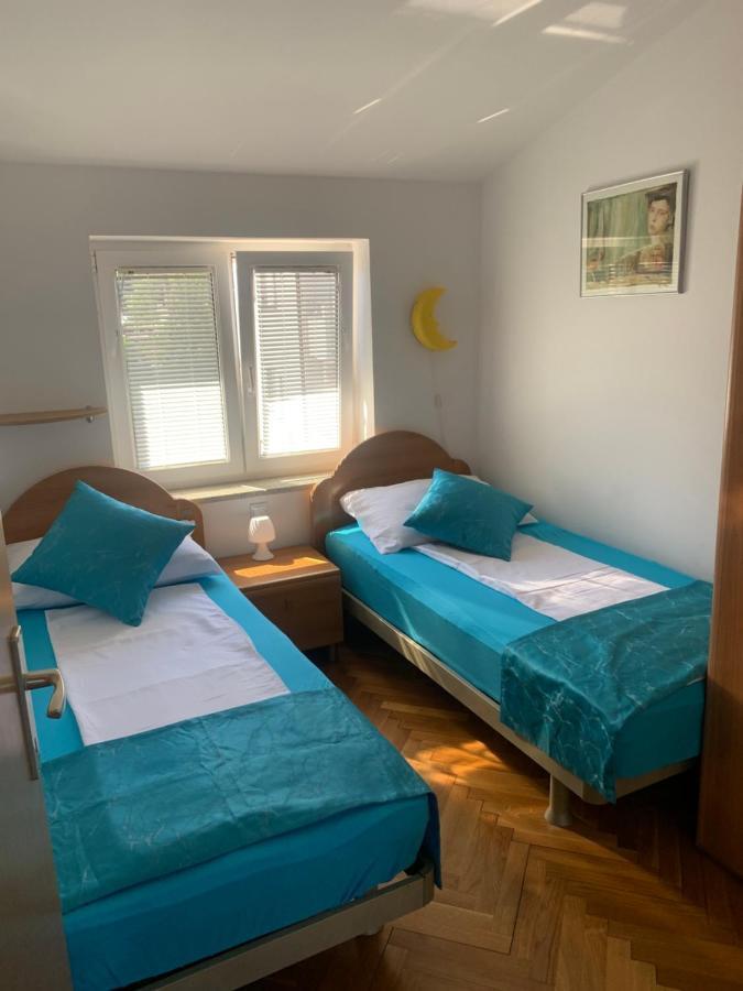 Apartmani Auer Pjescana Uvala Eksteriør bilde